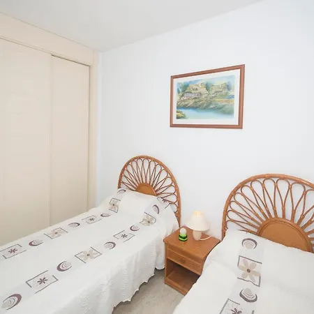 Coral Beach 12D - Apartment On The Beach, Calpe *